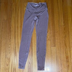 Lululemon mauve velvet leggings